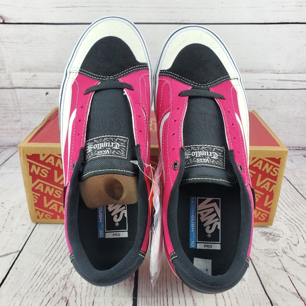*Sold New Van's TNT Advanced Prototype Magenta - Picture 7 of 9
